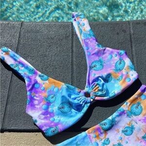 Moana Bikini Fizzy Furby Top | Puffer Fish / Blow Fish Tie Dye Design | XS EUC